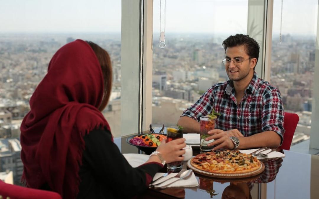مشتریان رستوران پرشین پلازا