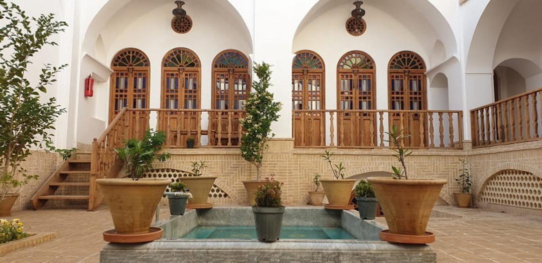 اقامتگاه سنتی گیواک