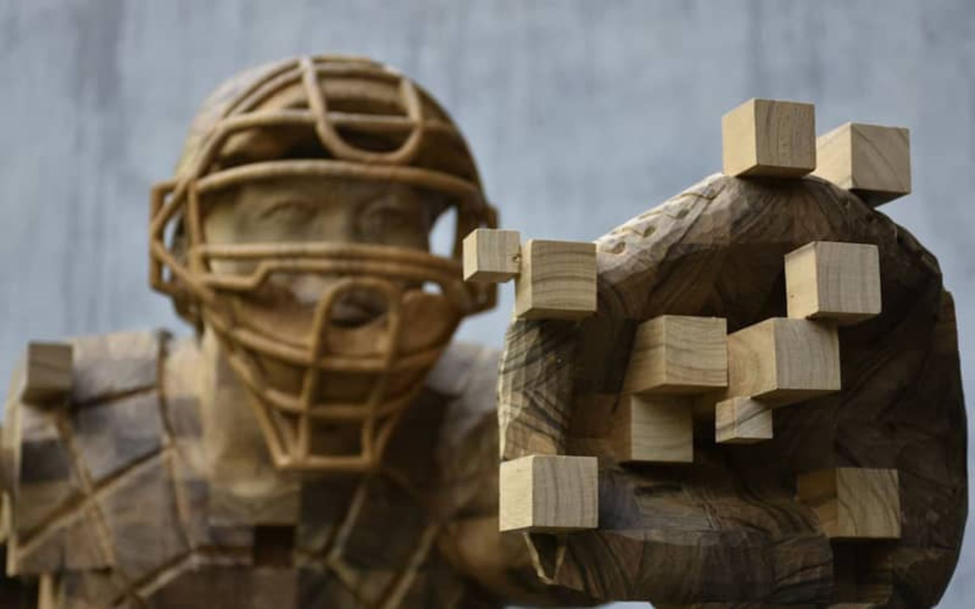بازیکن بیسبال از جنس چوب