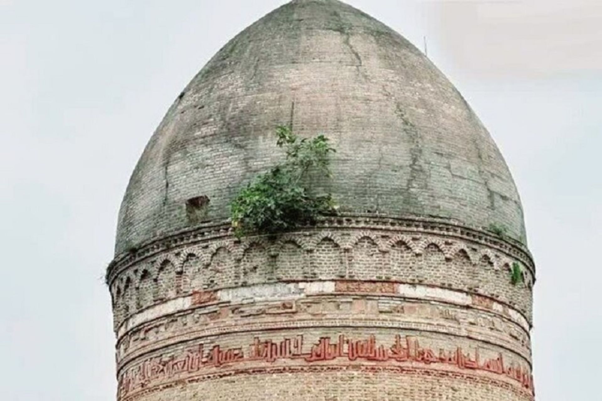 گنبد لاجیم
