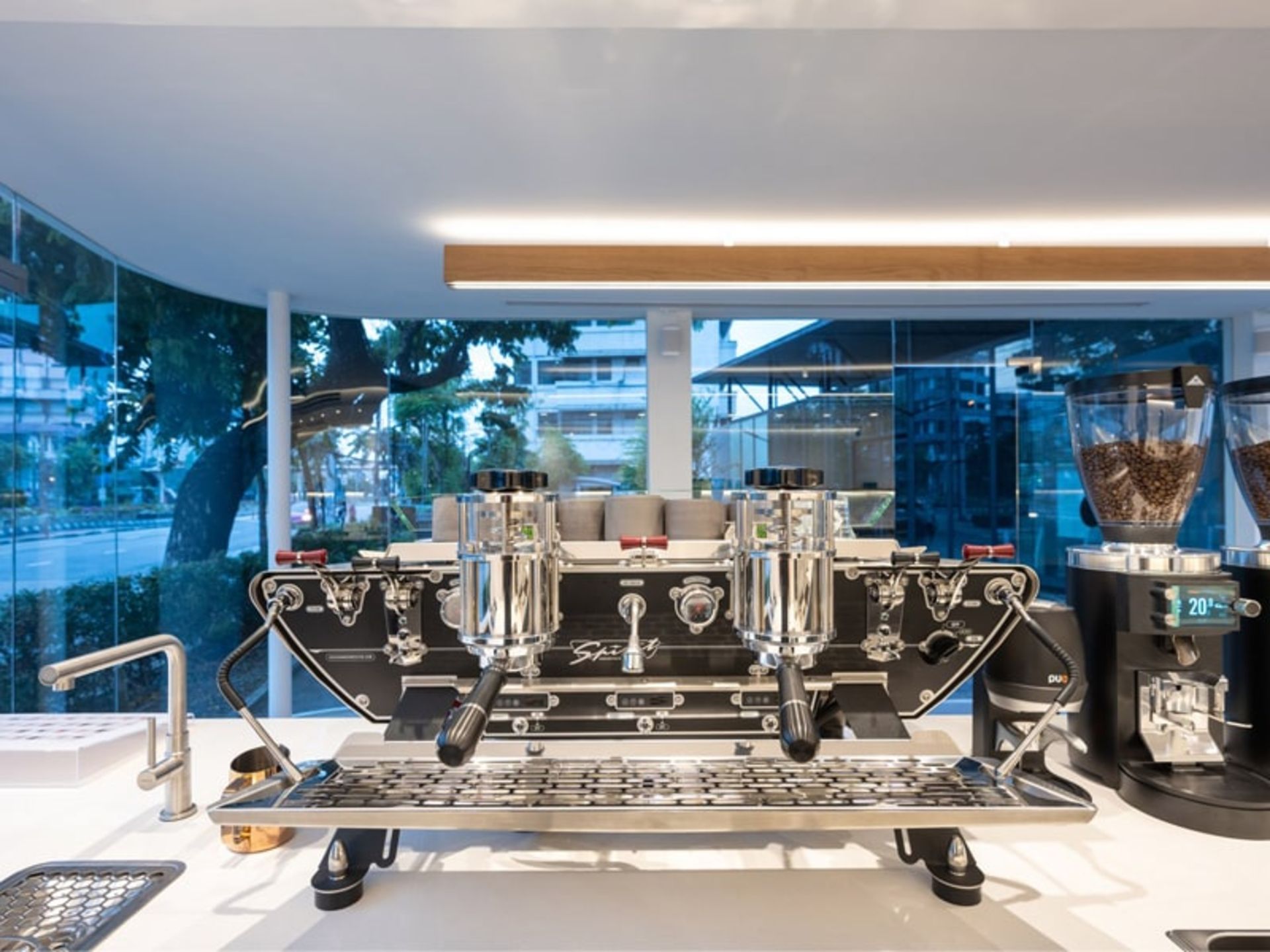 تجهیزات کافی اسپیس دبل اسلش