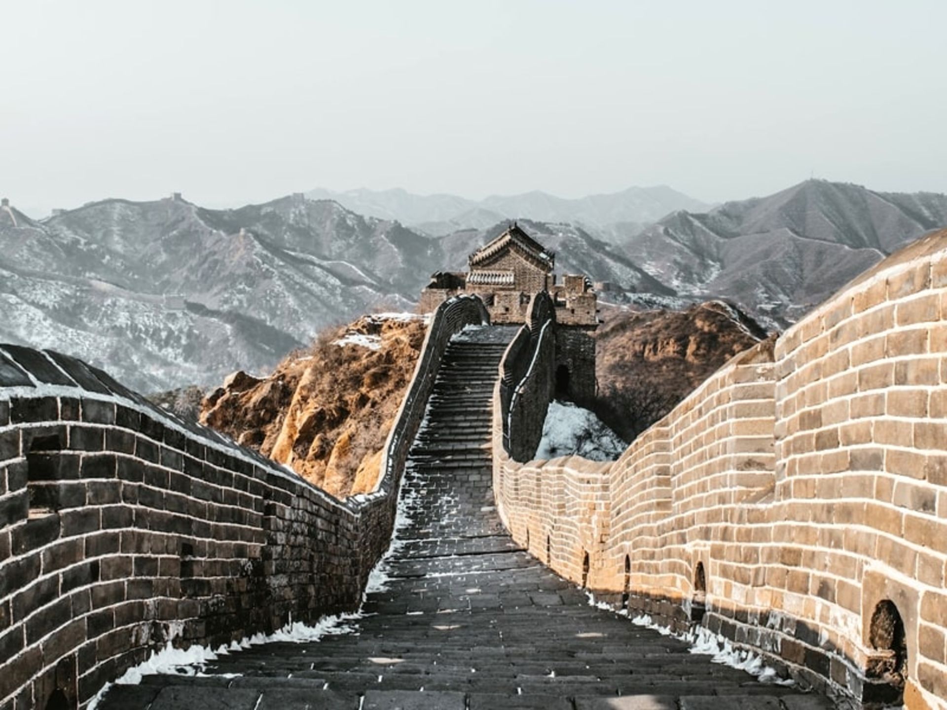 دیوار چین، دیوار بزرگ چین، منبع عکس: unsplash.com (عکاس: Max van den Oetelaar)