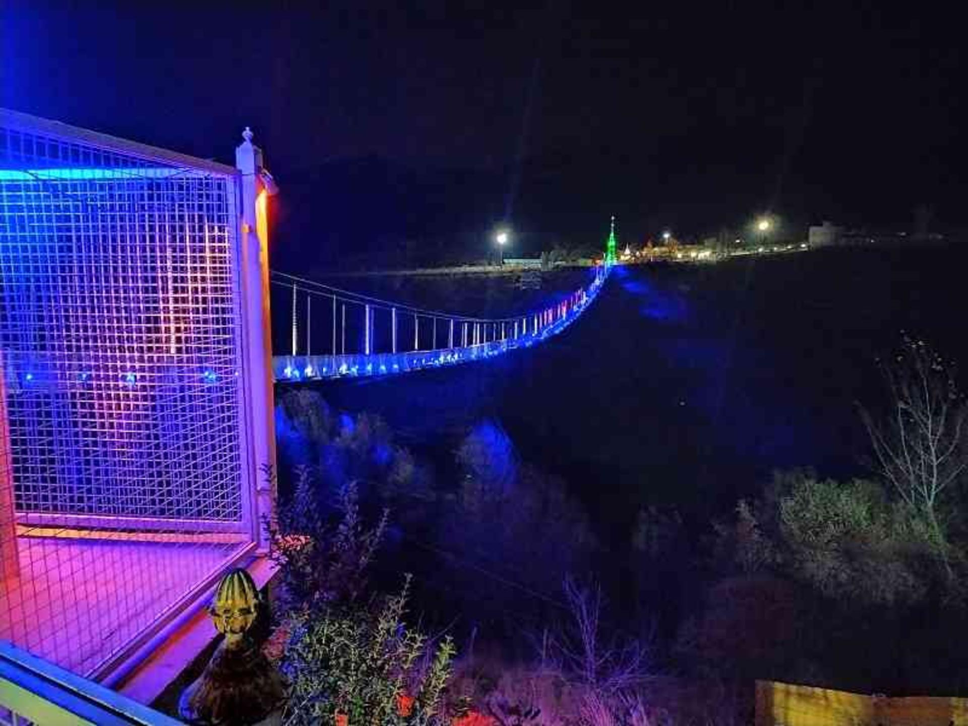پل معلق مشکین شهر