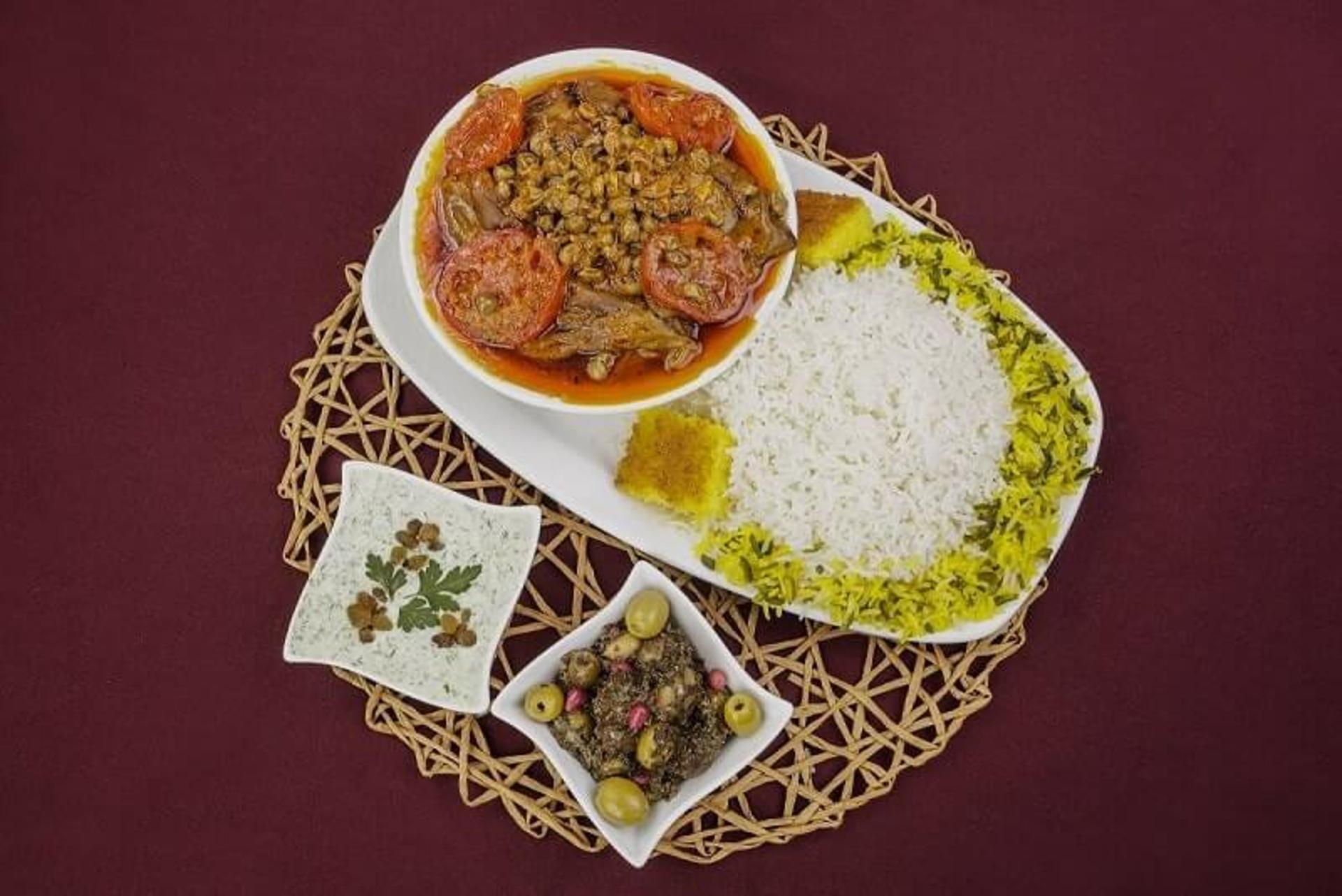 غوره بادمجان مسلم