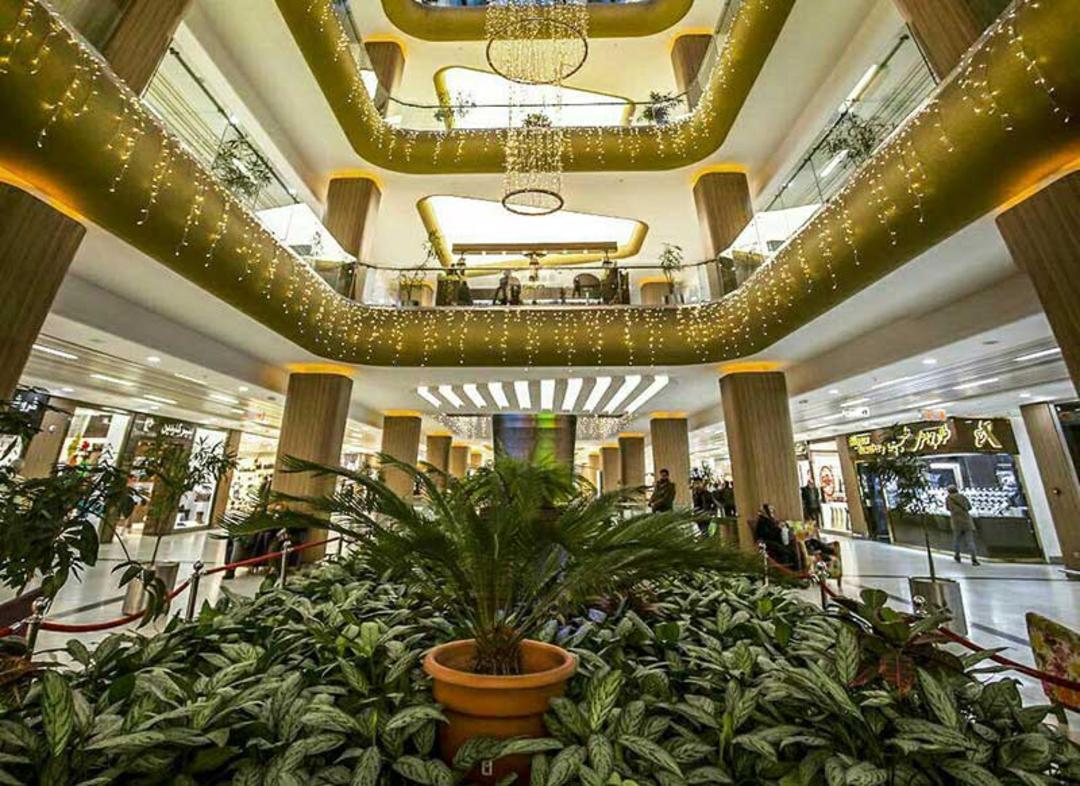 مرکز خرید لاله پارک تبریز؛ منبع عکس: arktourism.ir؛ عکاس: ناشناس