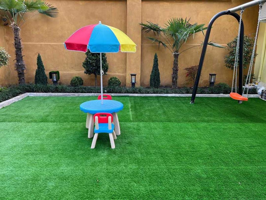 حیاط خانه بازی ۱۰۴ رشت؛ منبع عکس: اینستاگرام playhouse_104؛ عکاس: ناشناس