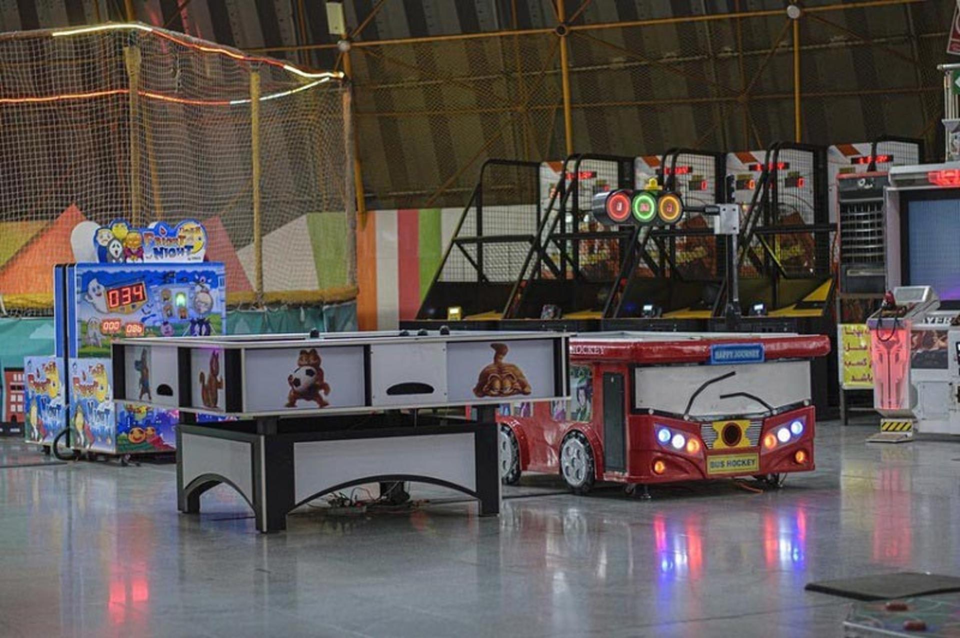 شهربازی سرپوشیده رنگین کمان همدان؛ منبع عکس: اینستاگرام ranginkaman_themepark