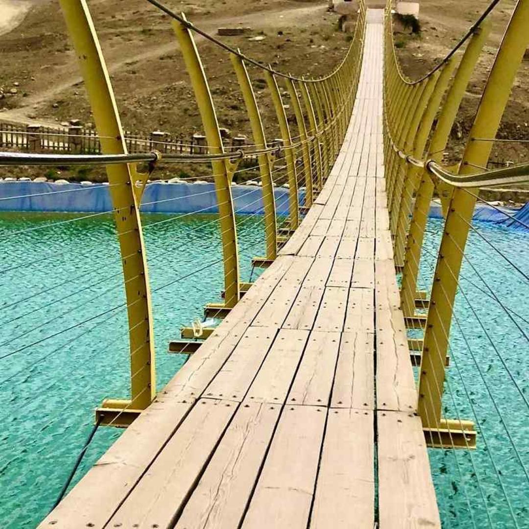 پل معلق باغستان