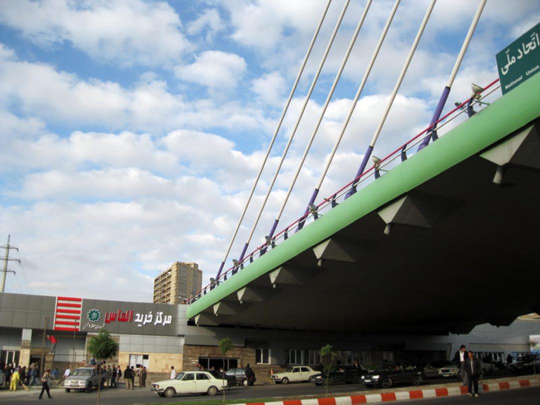 مرکز خرید الماس تبریز؛ منبع عکس: tabrizemodern.blogfa.com؛ عکاس: ناشناس