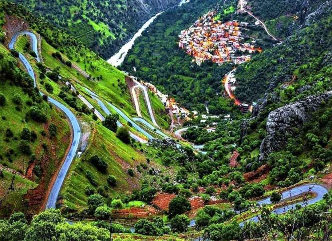 جاده روستای بلبر- منبع عکسHomeghlim.com-عکاس نامشخص.jpg