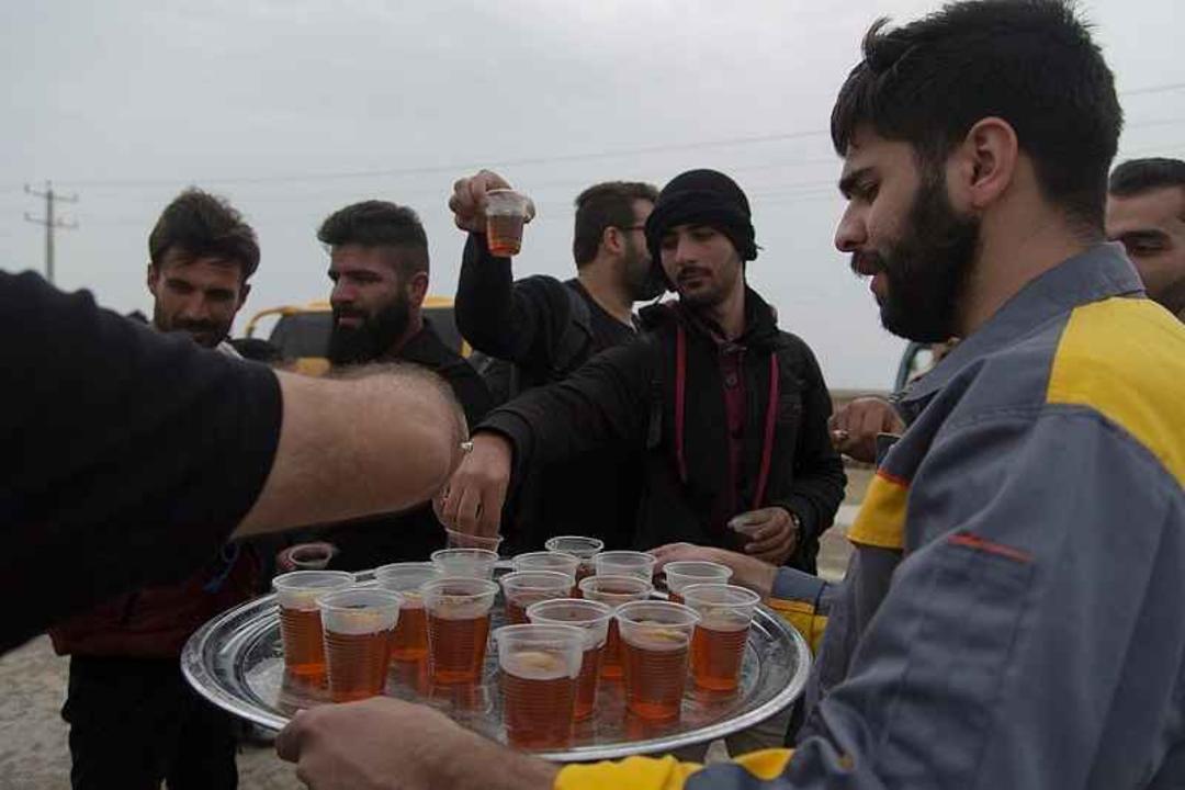 پذیرایی در مسیر پیاده روی اربعین