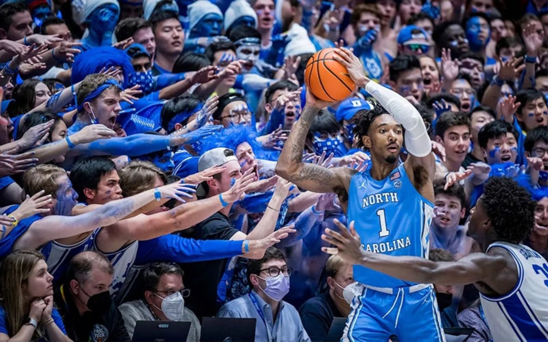 مسابقه بسکتبال