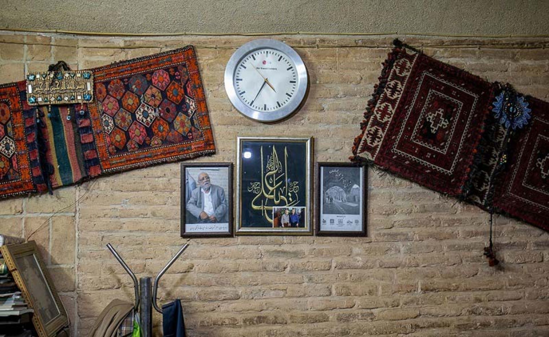 تیمچه اکبریان در محله عولادجان؛ منبع عکس: گوگل مپ؛ عکاس: Morteza Barjasteh 