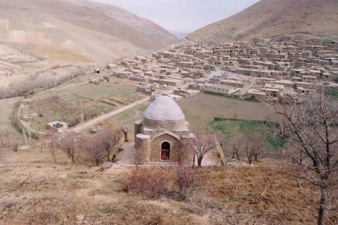مقبره مردوخ کردستانی noore- منبع عکسtishineh.com-عکاس نامشخص.jpg