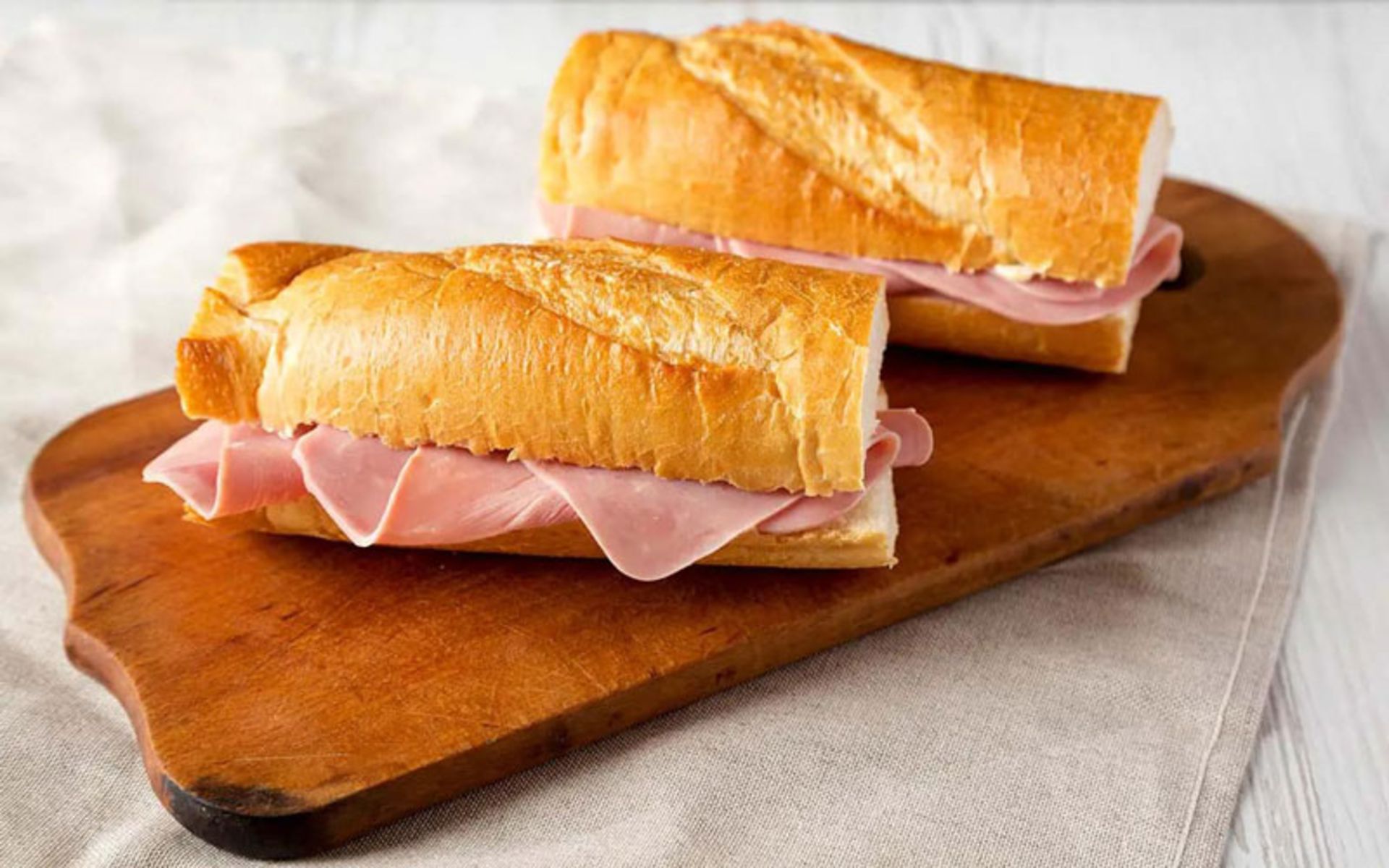 ساندویچ Jambon beurre فرانسه
