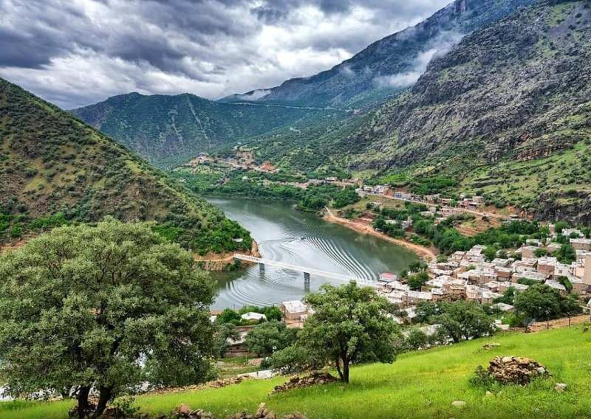 نمای کلی روستاselin- منبع عکسchtn.ir-عکاس نامشخص.jpg