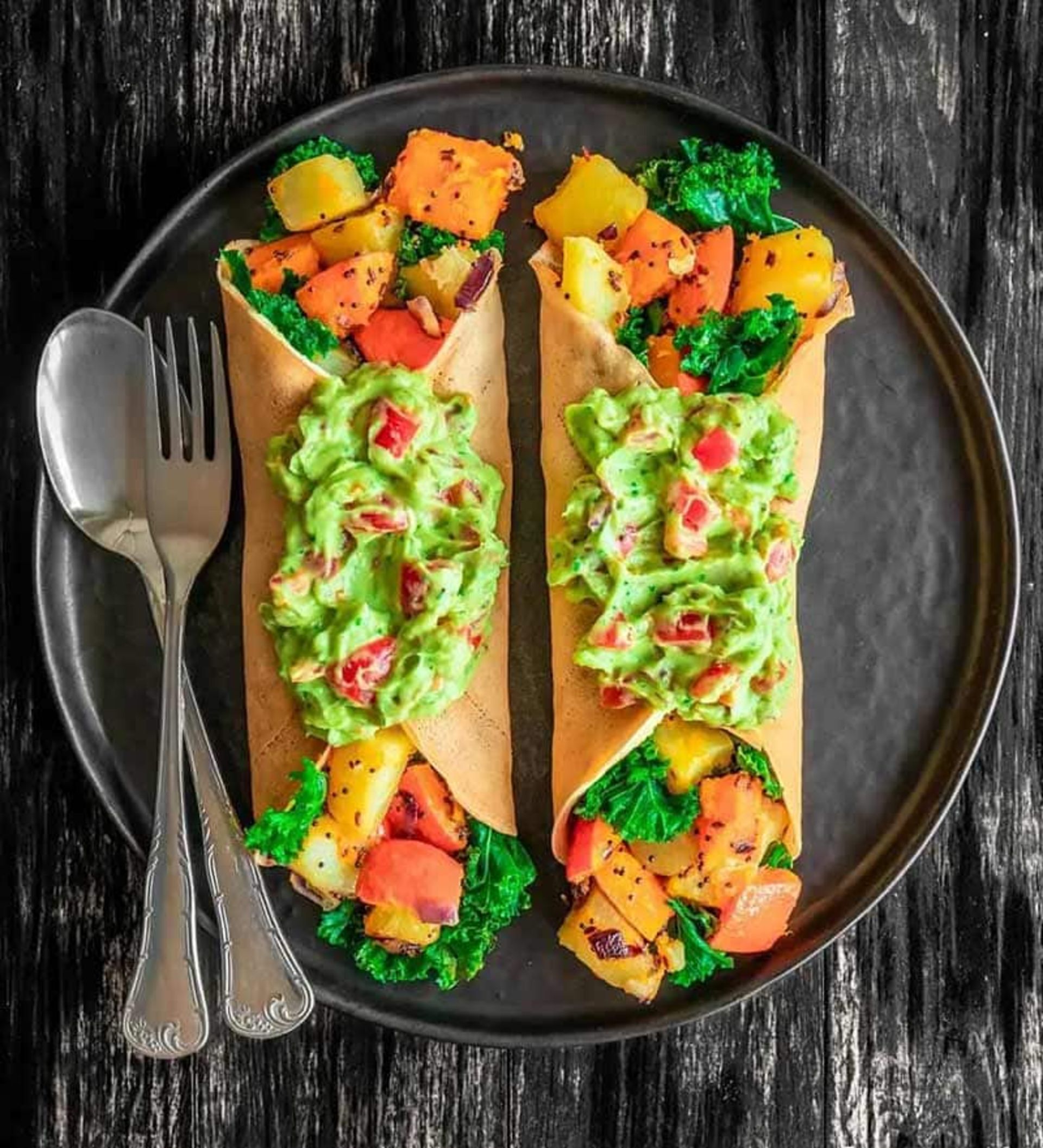 نوعی پنکیک گیاهی؛ منبع عکس: instagram.com/vegan.dy؛ نام عکاس: Andy