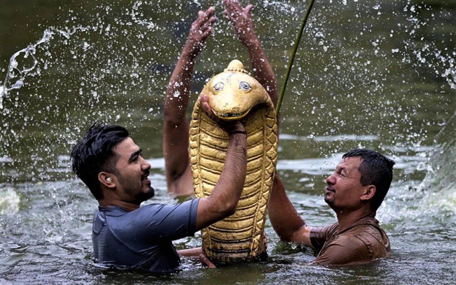 جشنواره پرستش مار