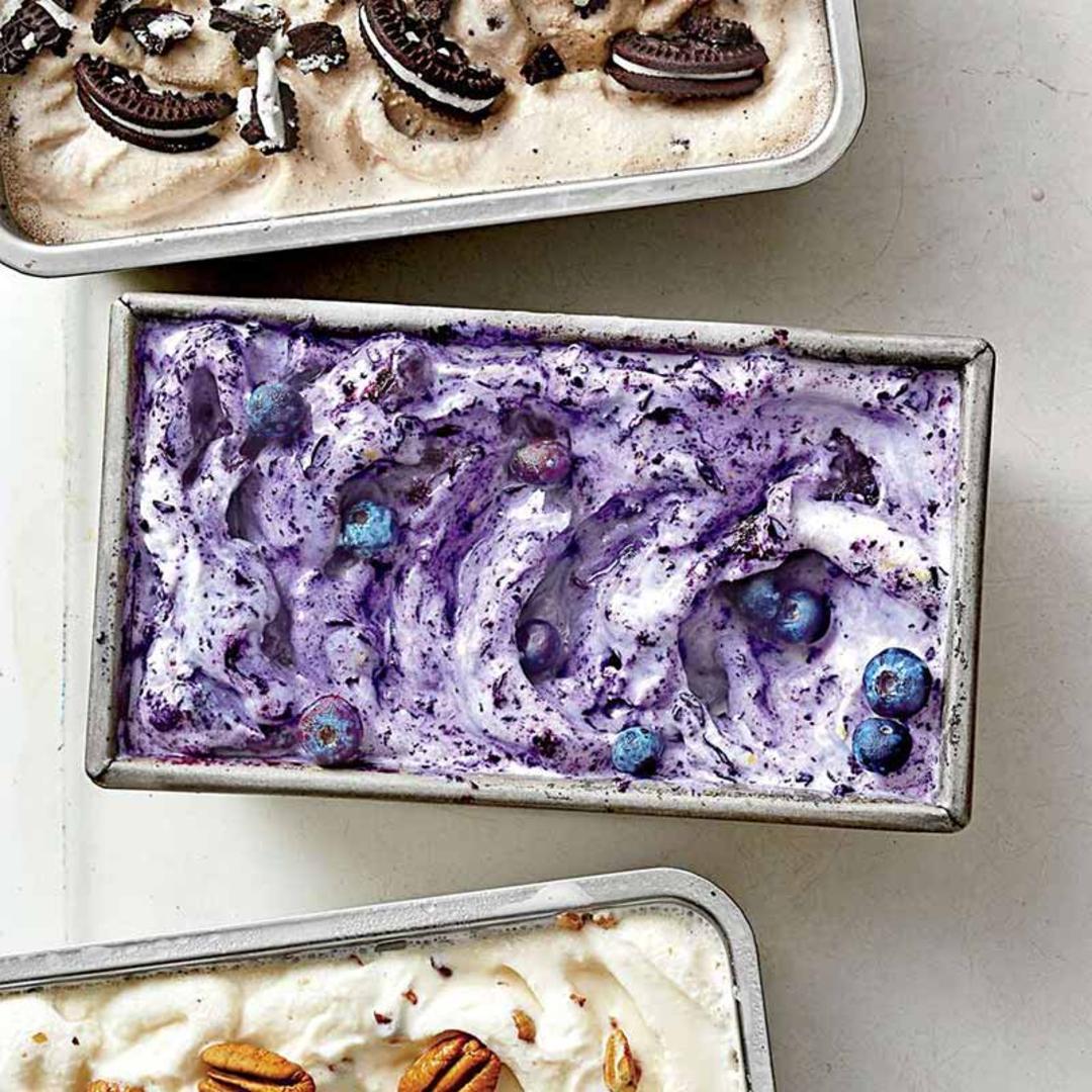 بستنی بلوبری و اورئو؛ منبع: myrecipes؛ عکاس: نامشخص