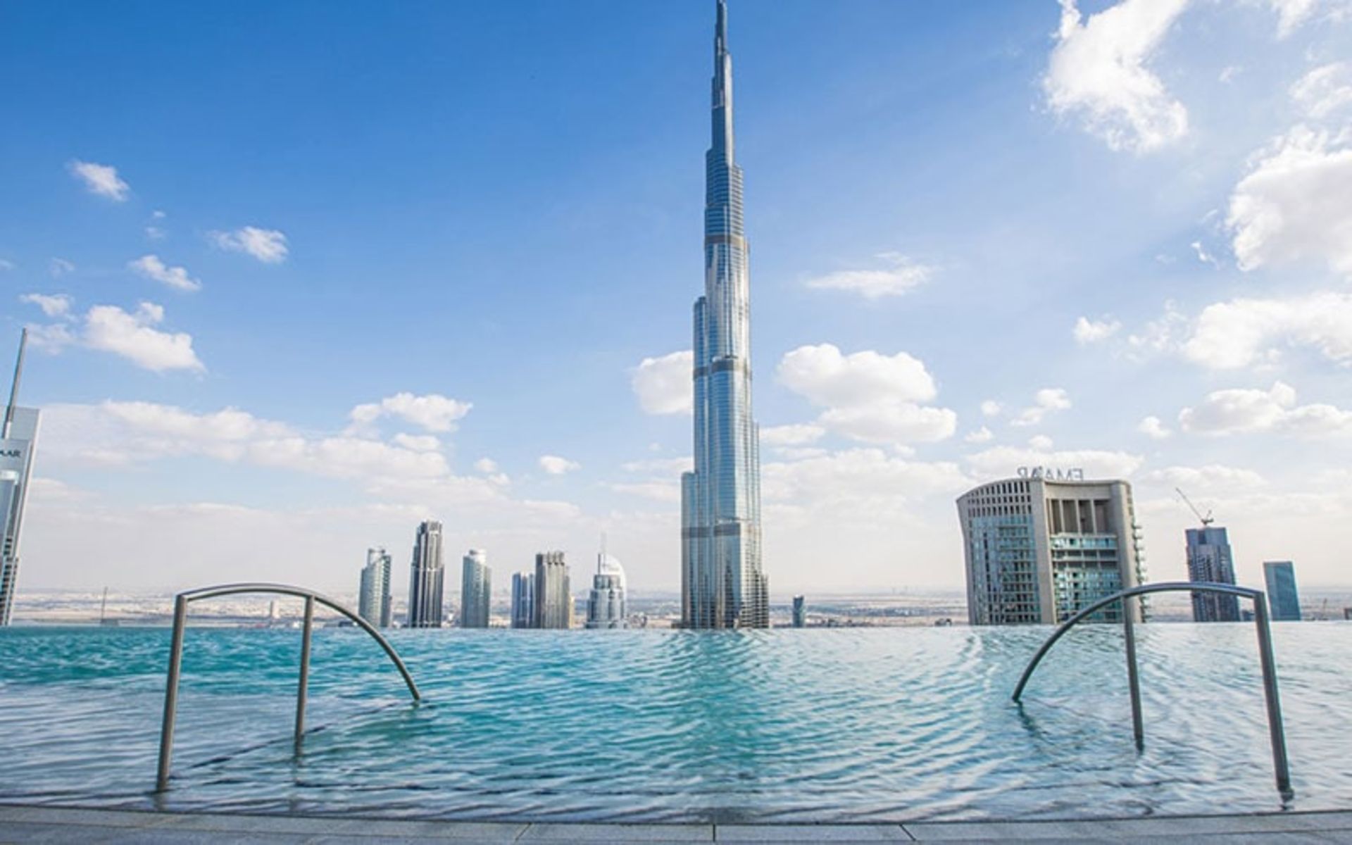 برج خلیفه دبی، منبع عکس: timeoutdubai.com، عکاس: ناشناس