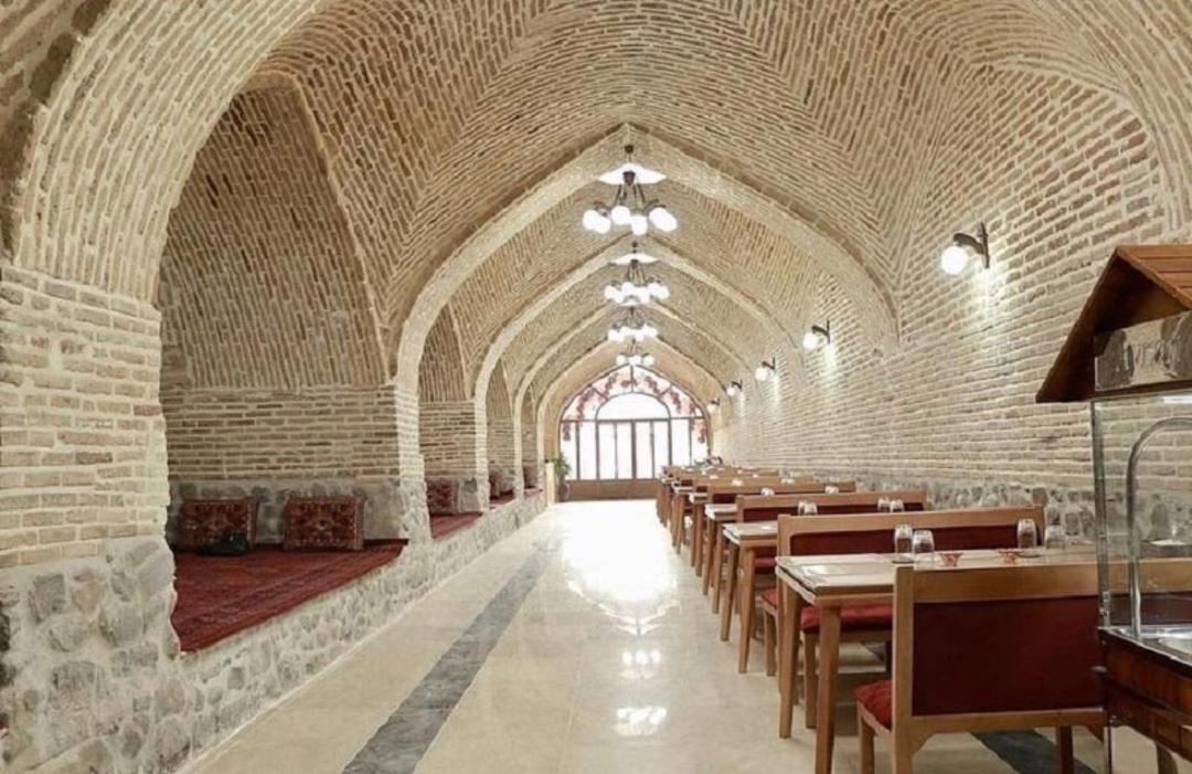 رستوران سنتی کاروانسرا سنگی زنجان؛ منبع عکس: google maps؛ عکاس: Akbar Niyati
