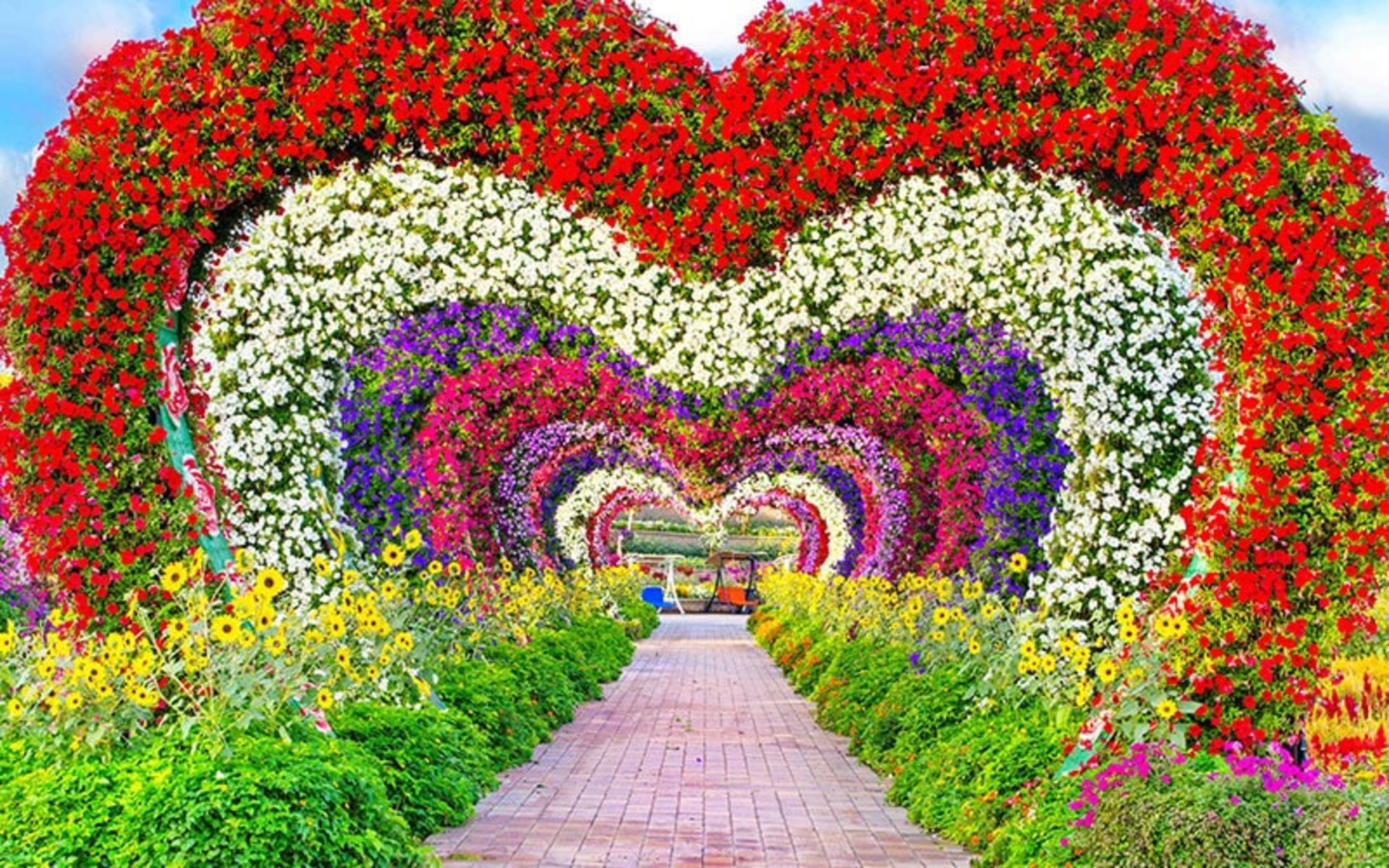 باغ معجزه دبی، منبع عکس: miraclegardentickets.com، عکاس: ناشناس