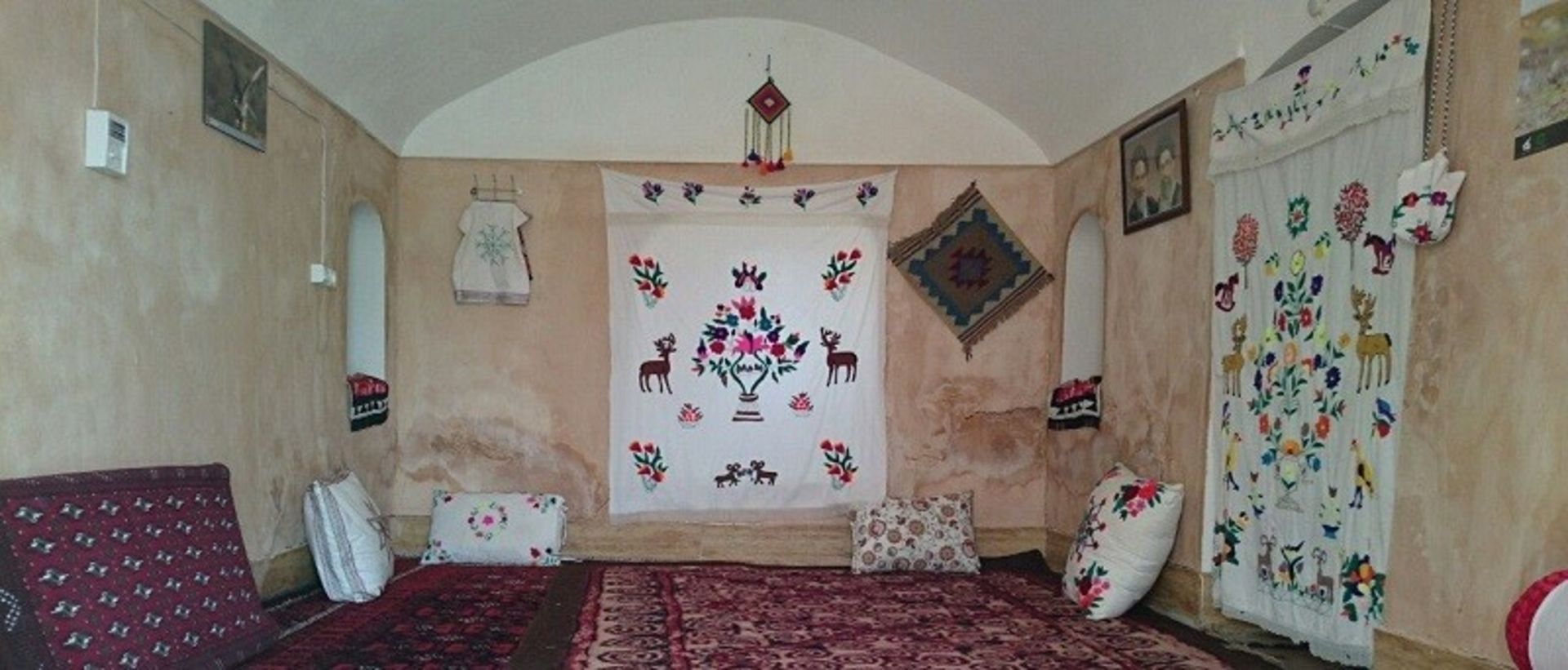 بومگردی روستا رضا آباد؛ منبع عکس: Makanchi.com؛ عکاس:نامشخص