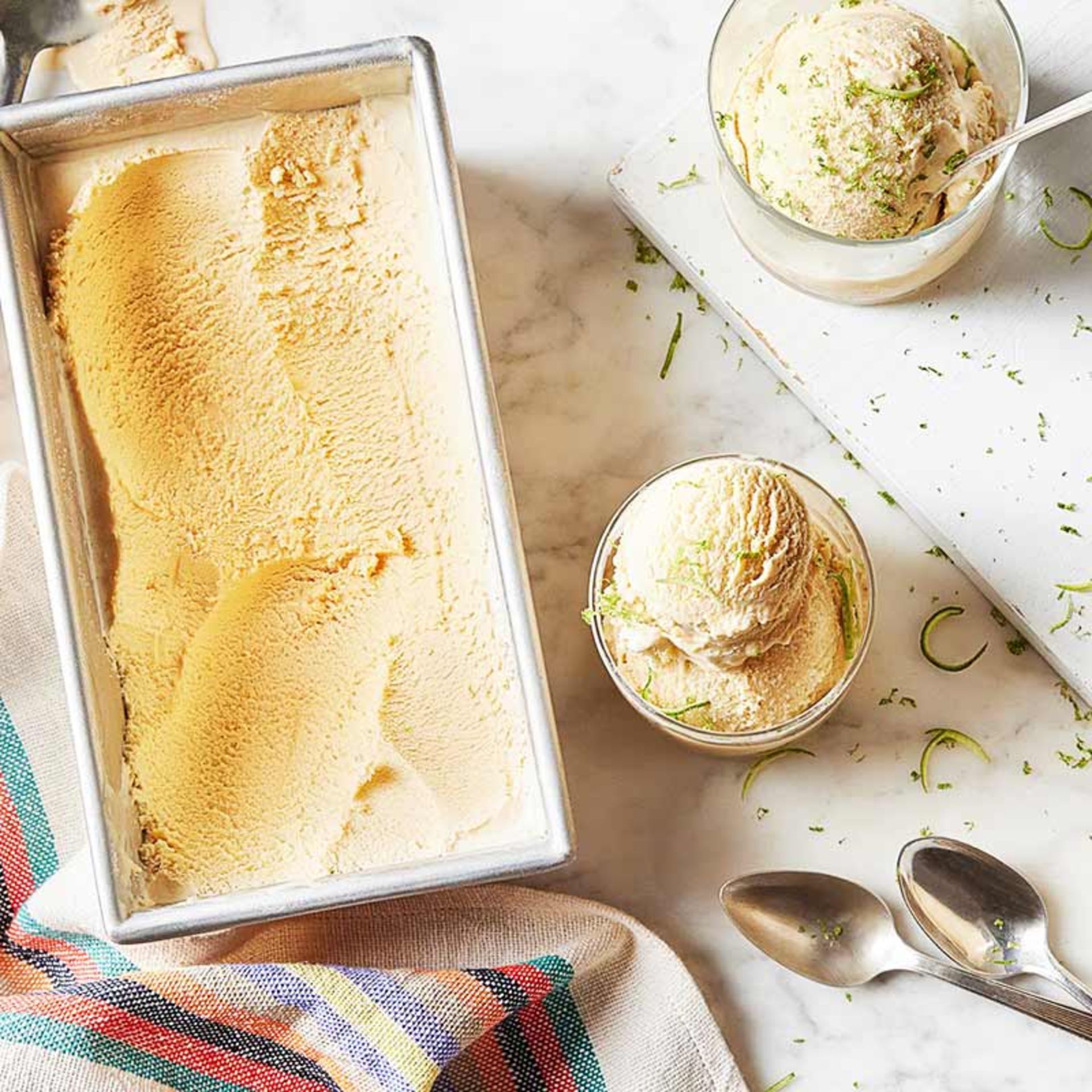 بستنی کارامل با سس ماهی ؛ منبع عکس: food52؛ نام عکاس: نامشخص
