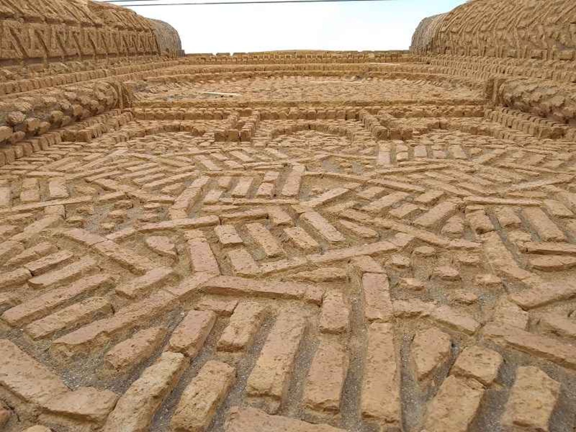 برج های دو قلو خرقان، منبع: گوگل مپ، عکاس: شادی ذاکر سلطانی 
