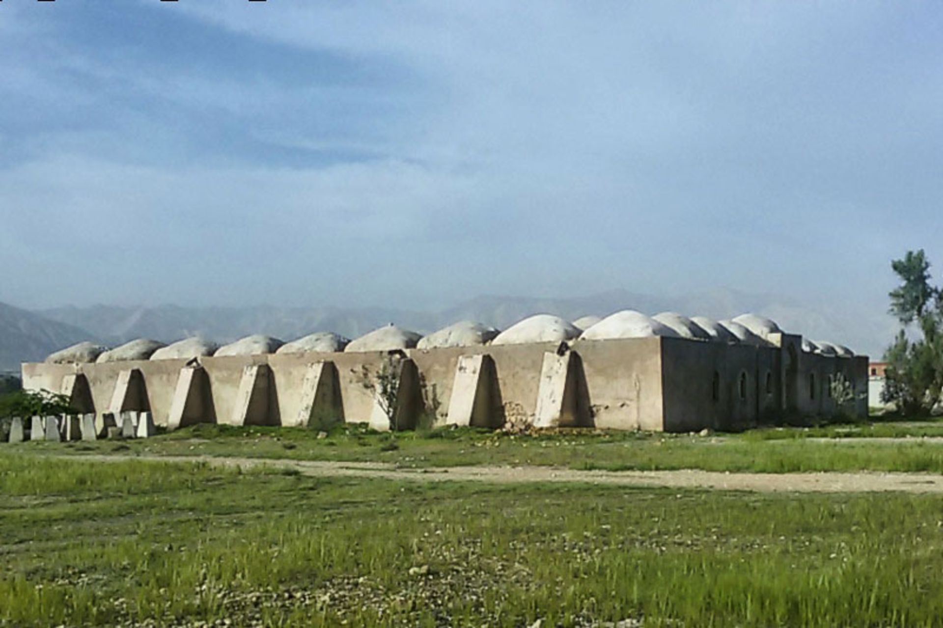 کاروانسرای بستک؛ منبع عکس: ویکی‌مدیا؛ عکاس: بهرام ديده جهان