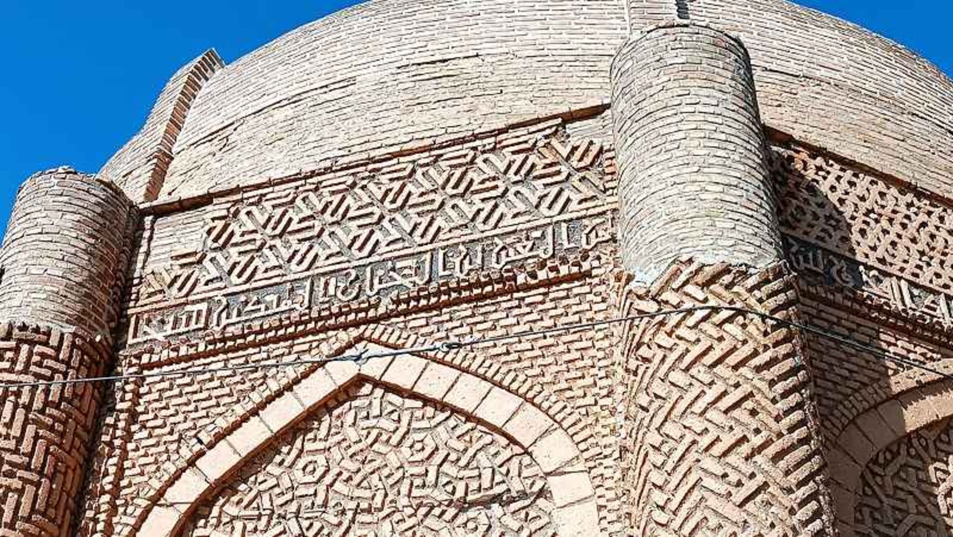 برج های خرقان، منبع: گوگل مپ، عکاس: هادی زارع کهن