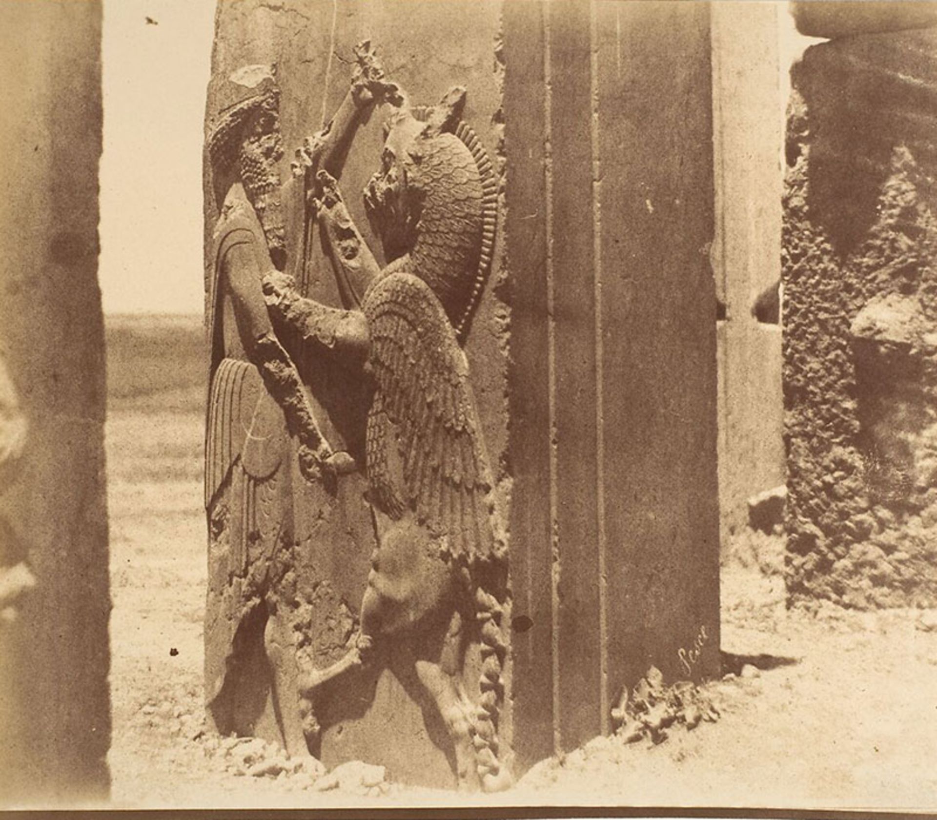 عکسی قدیمی از حجاری های تخت جمشید