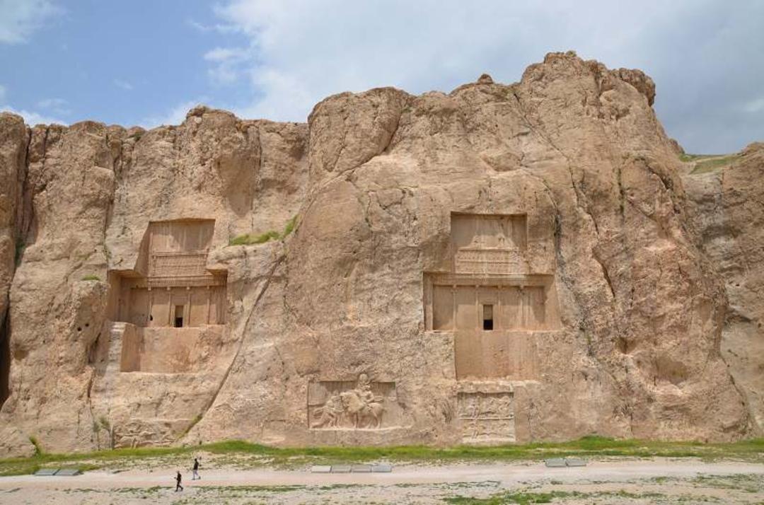 مقبره های نقش رستم شیراز