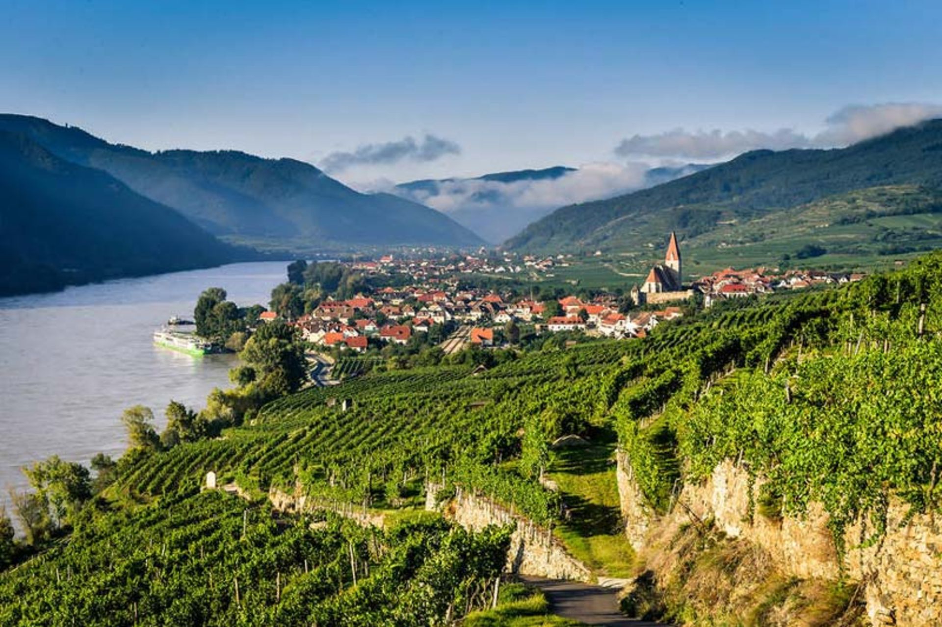 دره واخائو اتریش؛ منبع عکس: وب‌سایت donau.com؛ عکاس: نامشخص