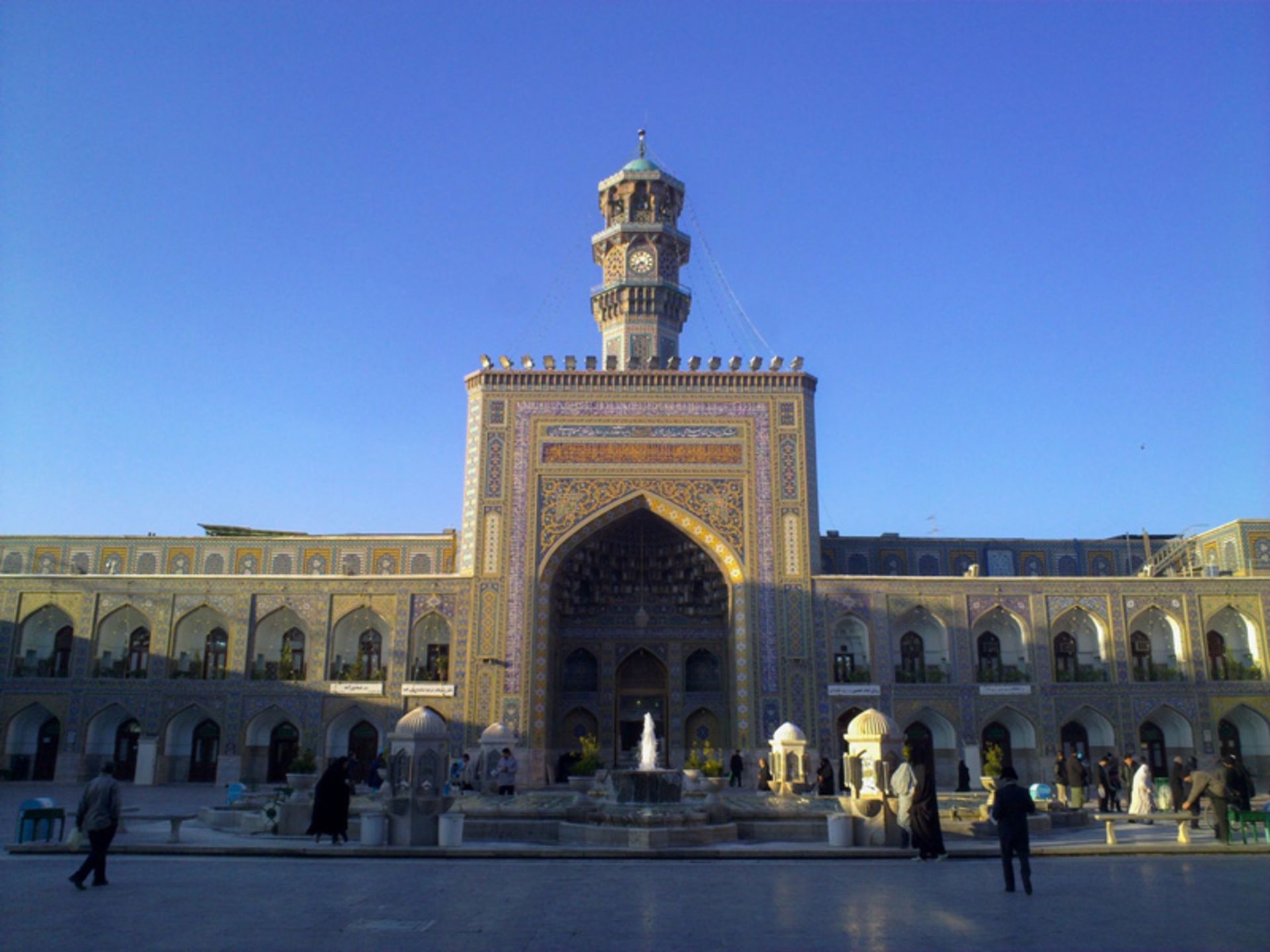 حرم امام رضا (ع)