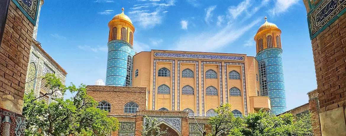 مسجد جامع سنندج؛ منبع عکس: ویکی‌مدیا؛ عکاس: ابراهیم غریب