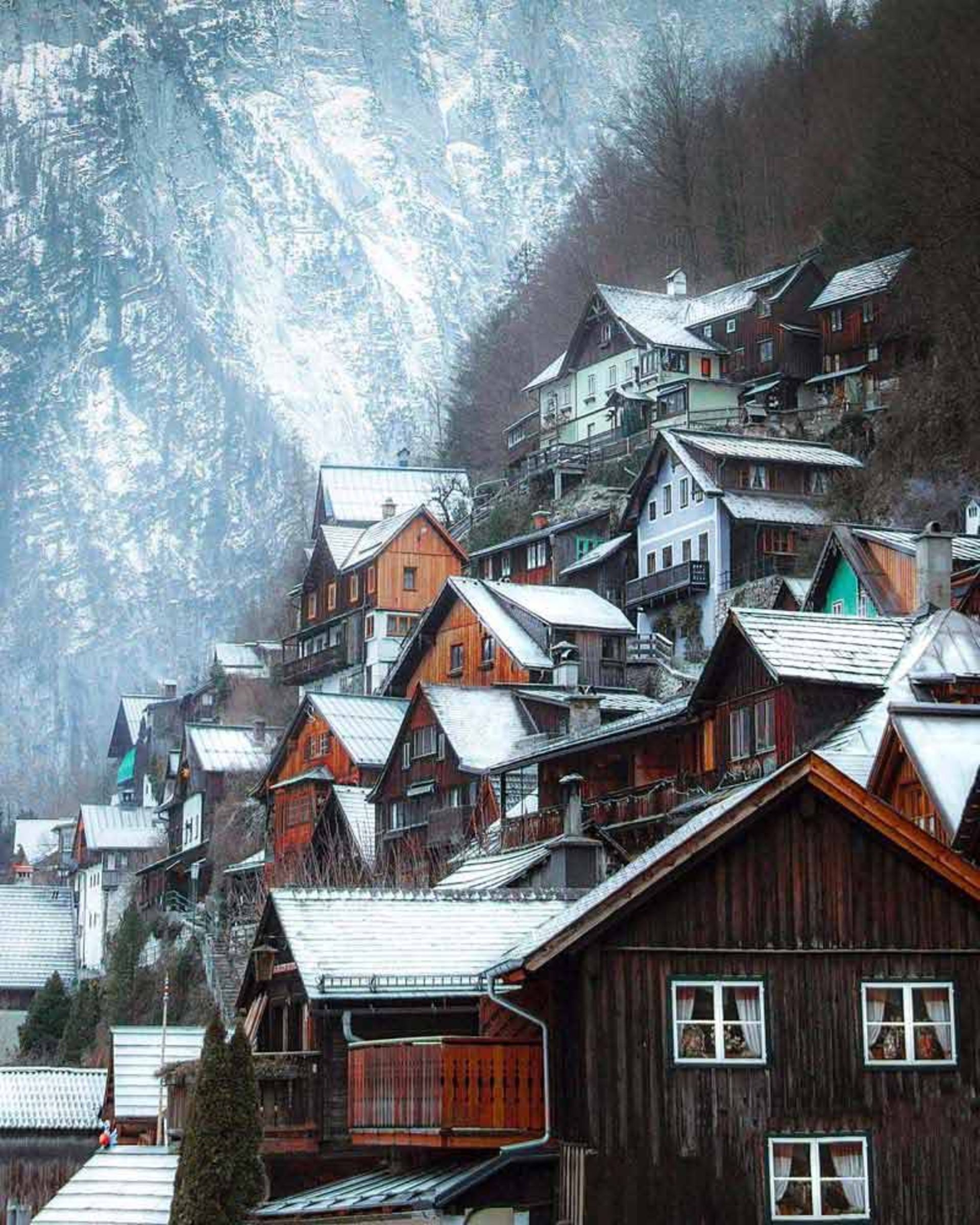 کلبه‌های برفی در هال اشتات