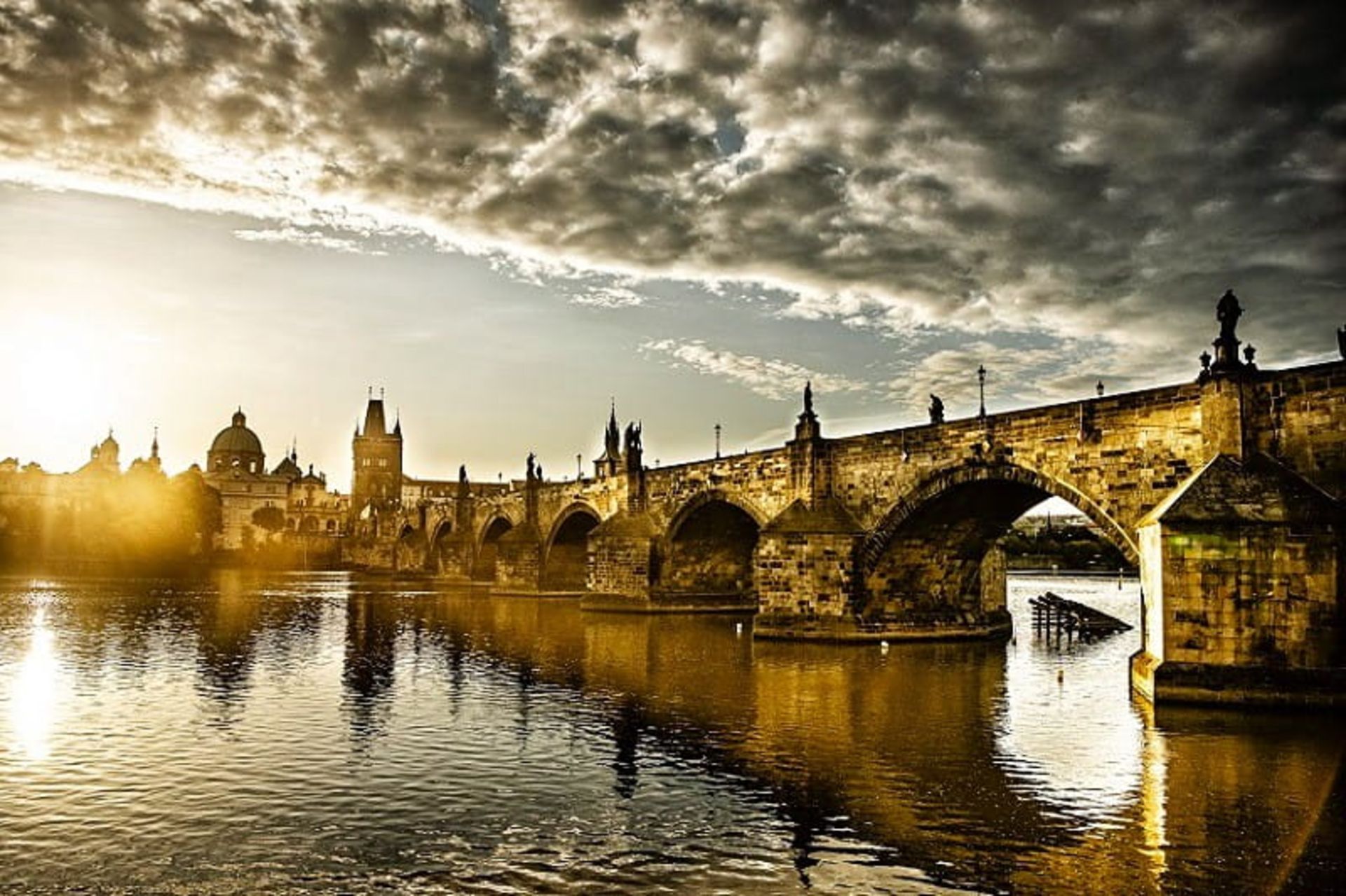 پل چارلز پراگ، منبع: prague.eu