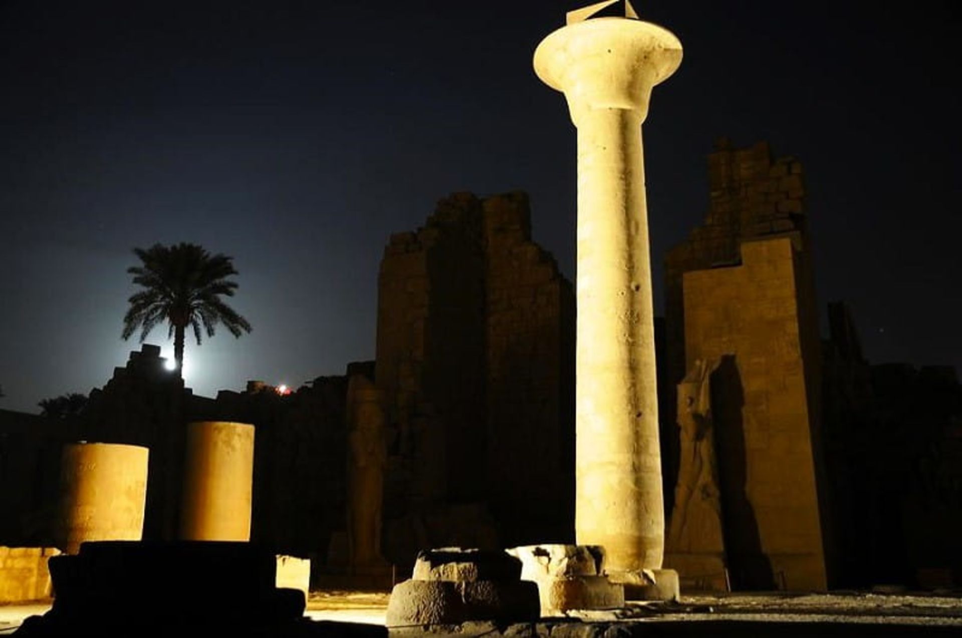 مجموعه معبدهای کرنک، منبع: global-geography.org