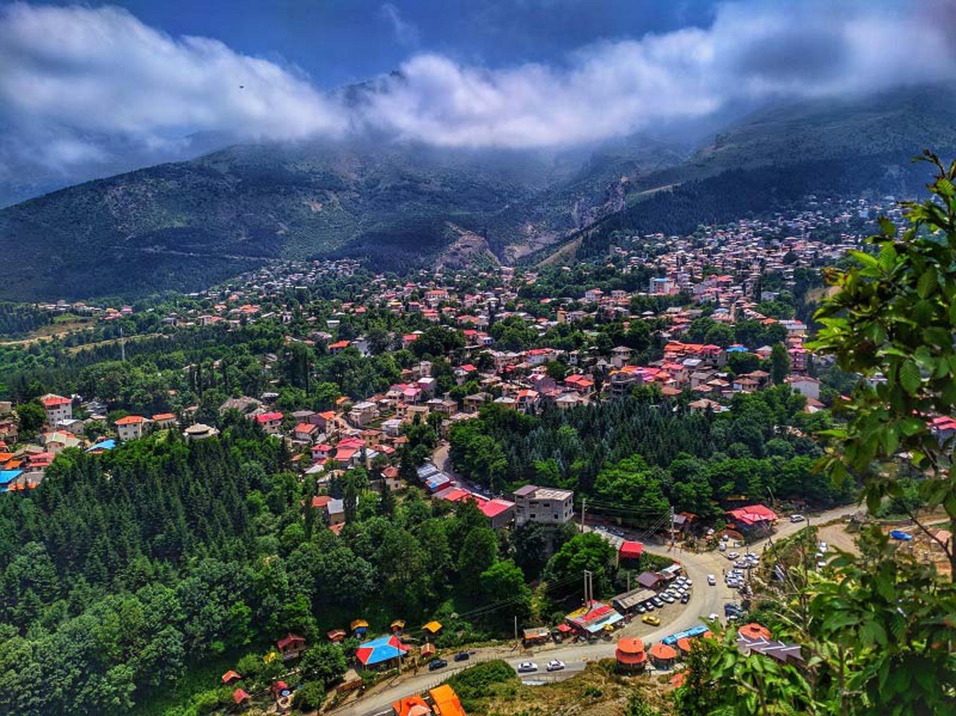 طبیعت کوهستانی روستای جواهرده؛ منبع عکس: google maps؛ عکاس: Ibrahim Gharib