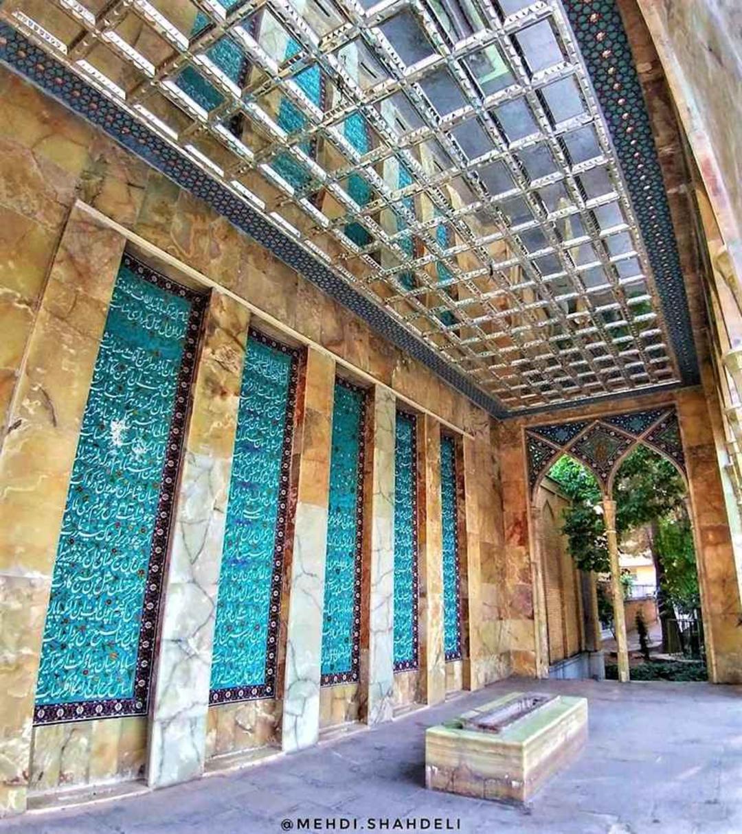 محل دفن صائب تبریزی، منبع عکس: اینستاگرام mehdi.shahdeli@، عکاس: مهدی شاه‌دلی