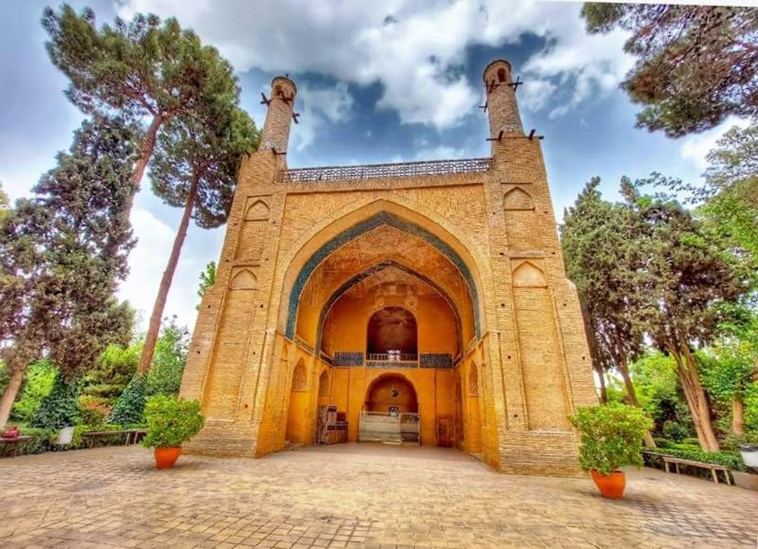 منارجنبان؛ منبع عکس: گوگل‌مپ؛ عکاس: Amir Hoseini