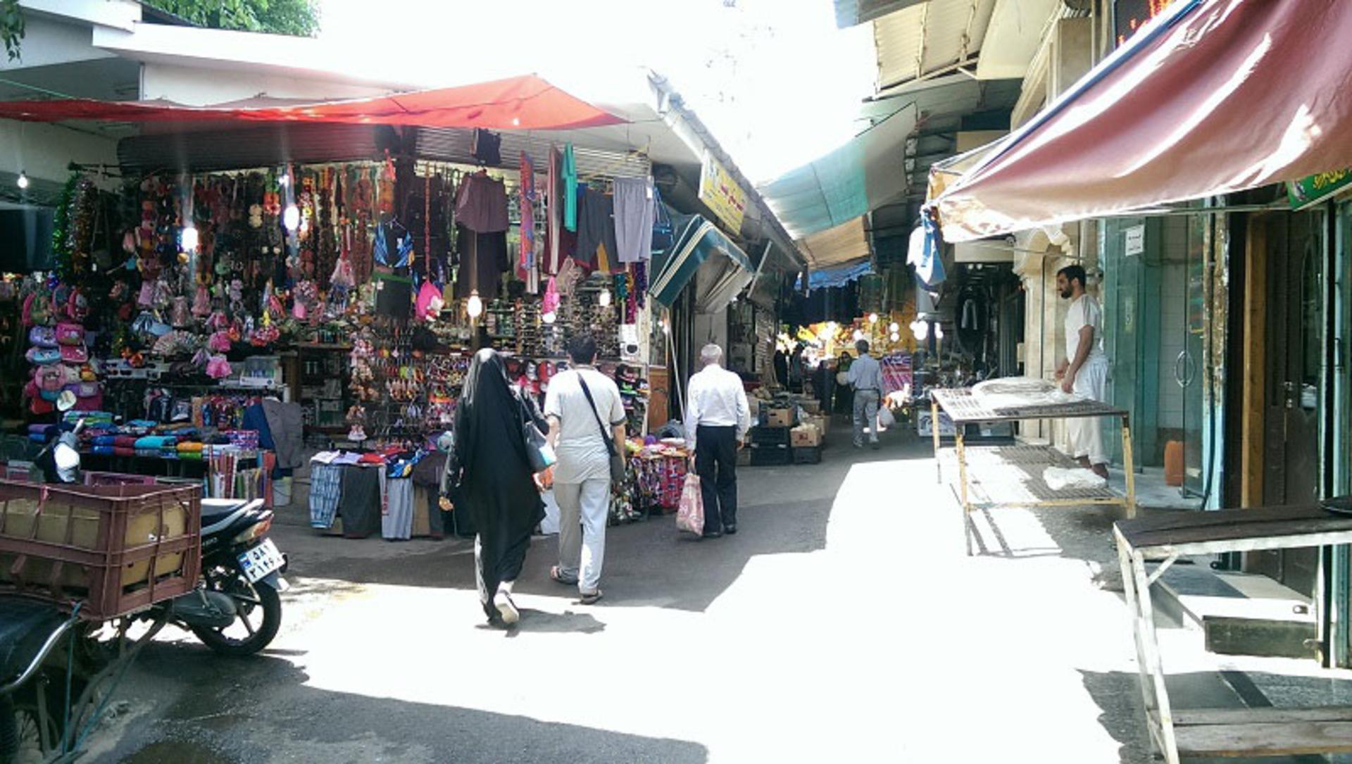 مغازه های بازار سنتی رامسر؛ منبع عکس: google maps؛ عکاس: alireza fakhr