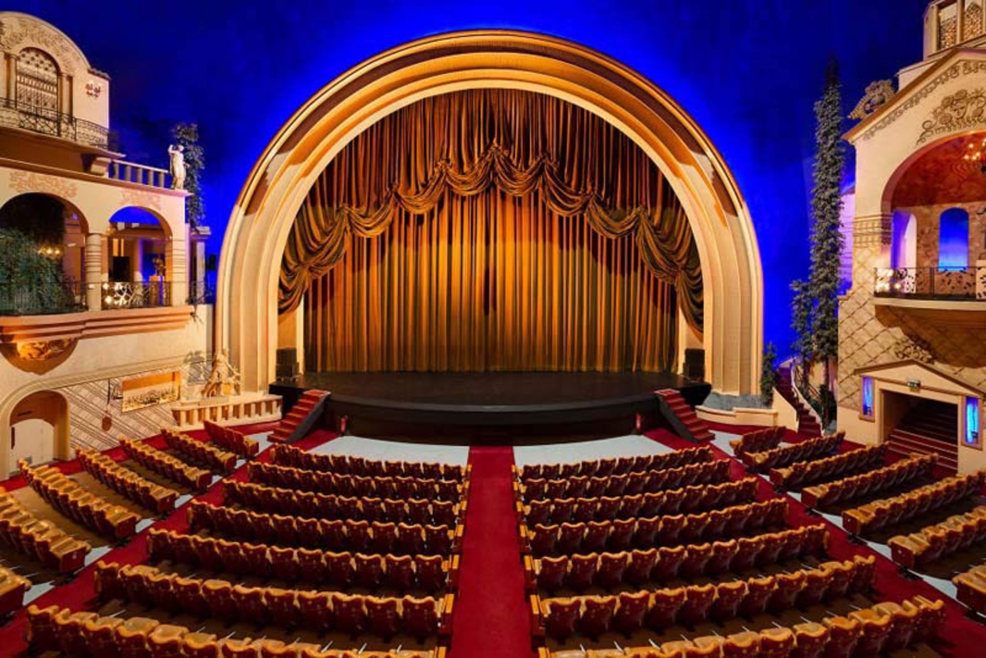 سینما لو گراند رکس (Le Grand Rex)