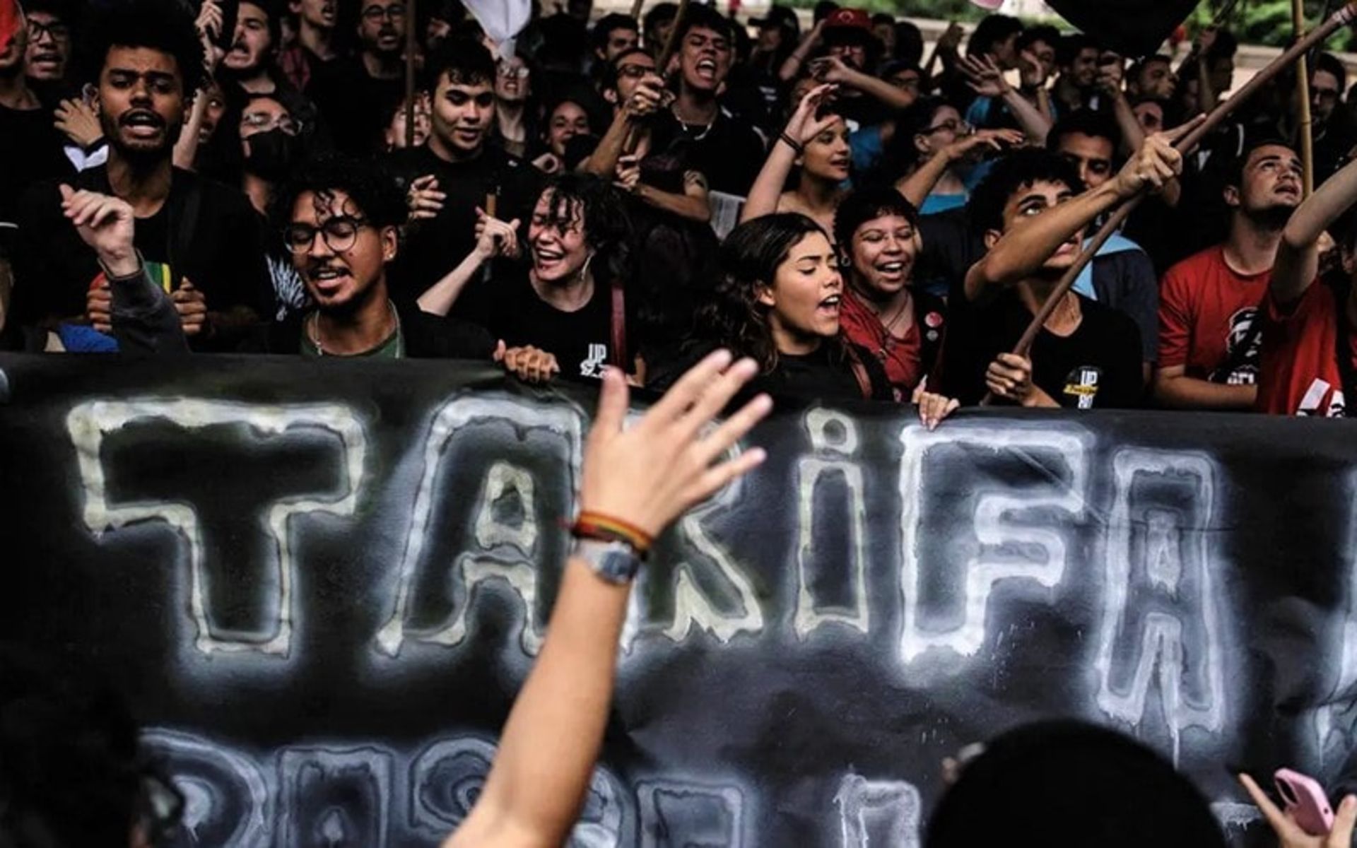 تظاهرات دانش آموزان 