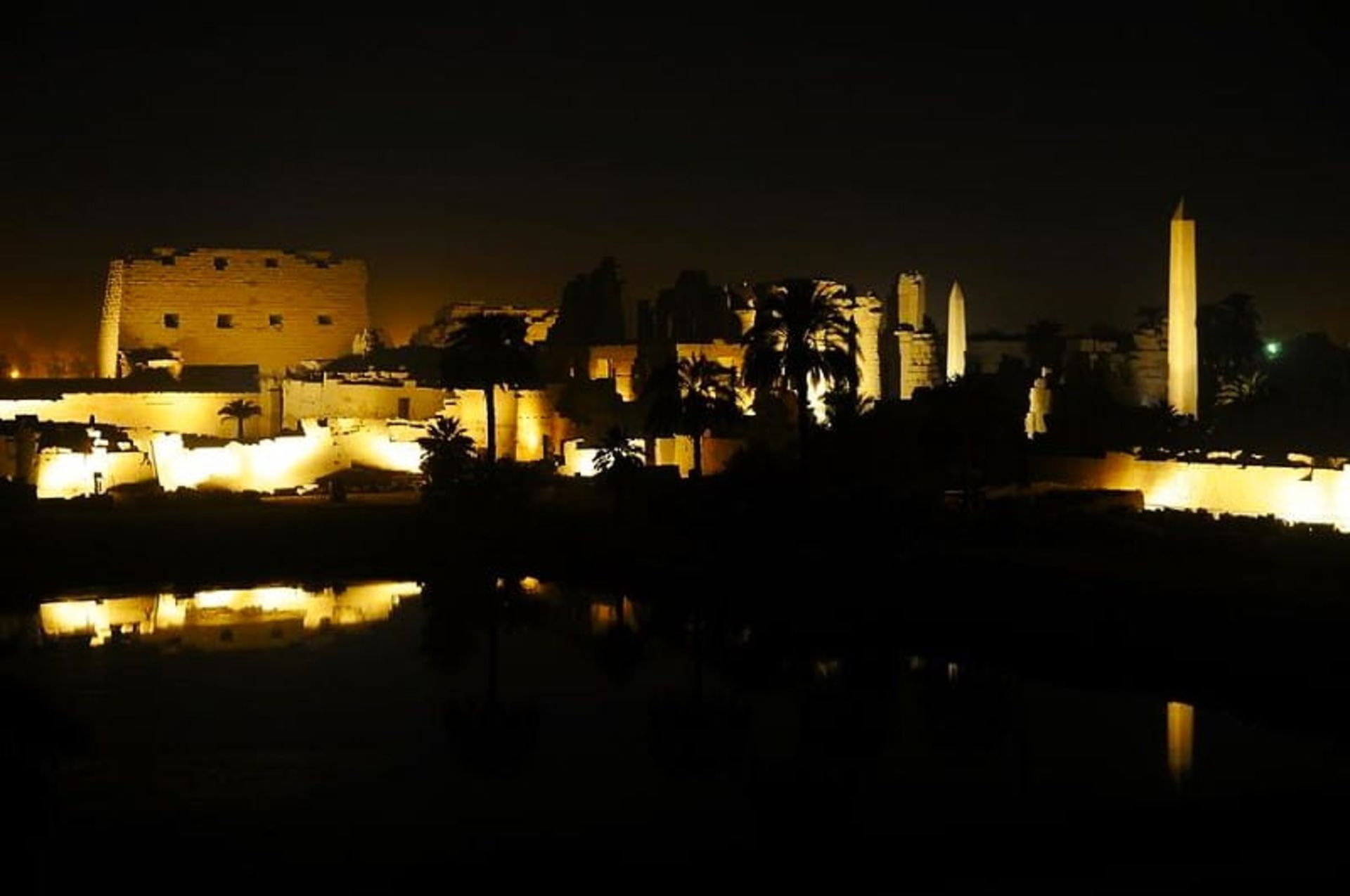 مجموعه معبدهای کرنک، منبع: global-geography.org