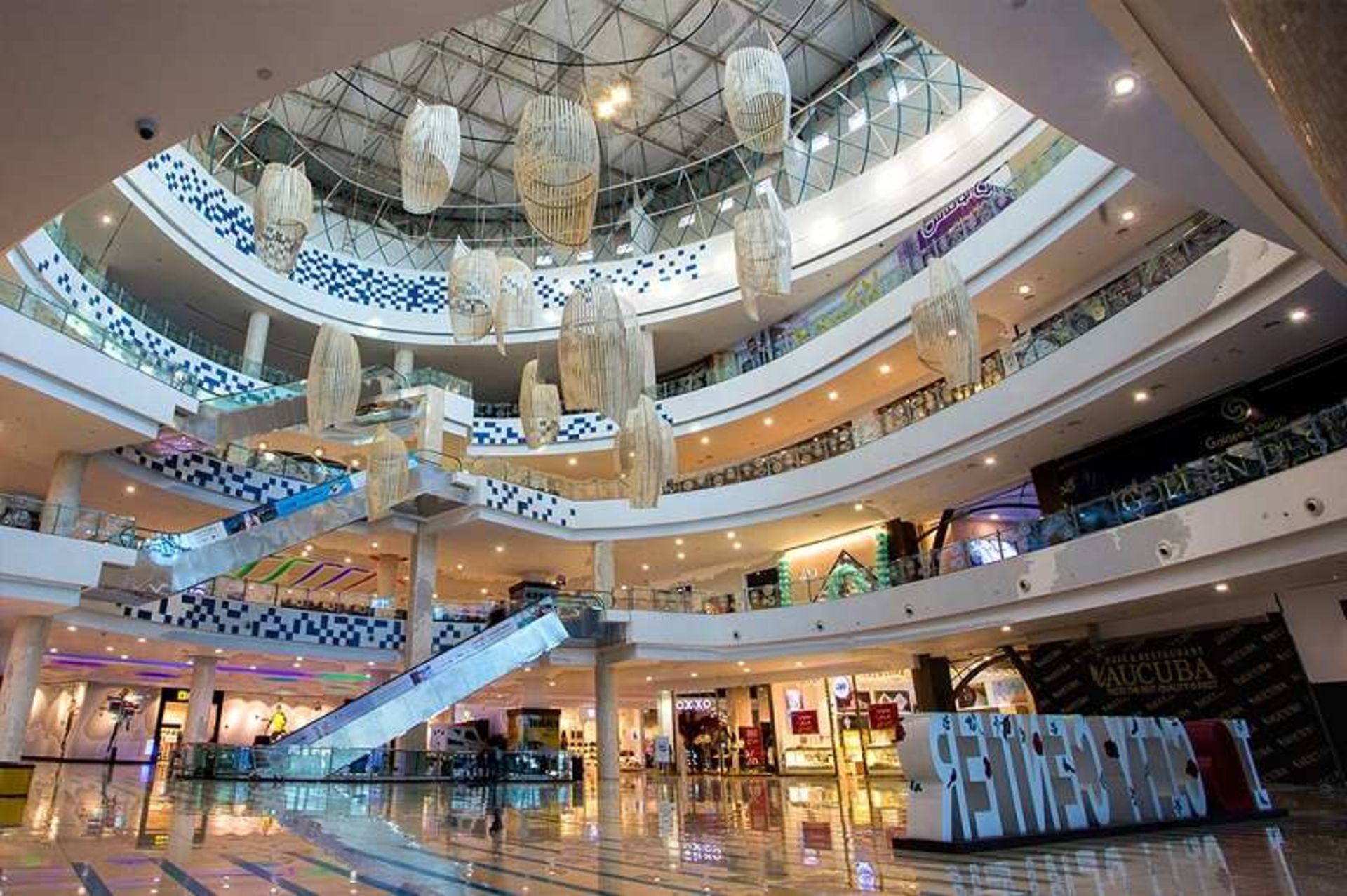 اصفهان سیتی سنتر؛ منبع عکس: وب‌سایت Isfahancitycenter؛ عکاس: نامشخص 