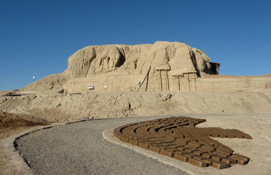 مسیر ورودی تپه باستانی سیلک کاشان 