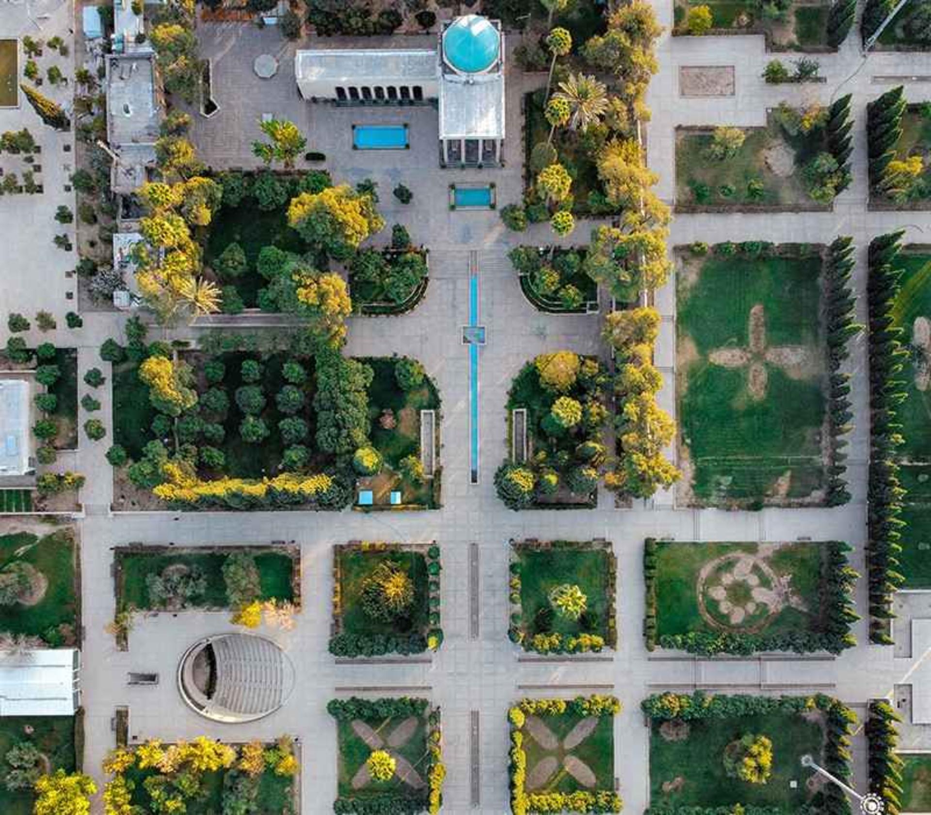 عکس هوایی از آرامگاه سعدیه، منبع عکس: اینستاگرام daaaniiaaal@، عکاس: دانیال پایمرد