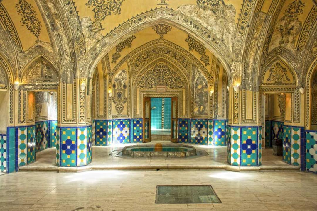 تالار اصلی حمام سلطان امیر احمد کاشان